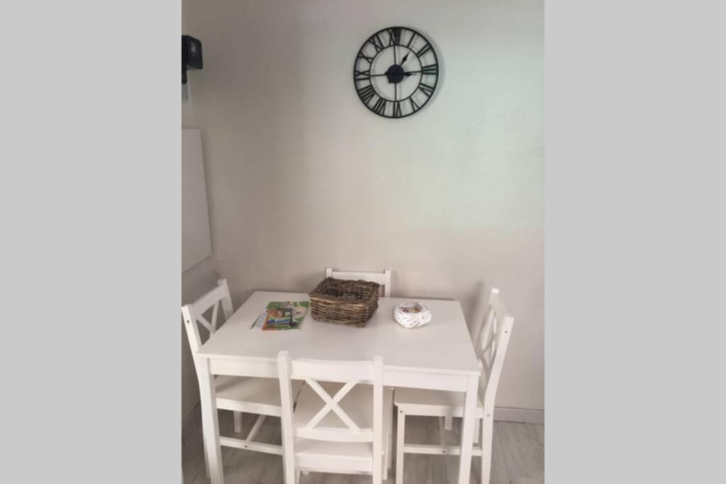2P Au Coeur Des Montagnes Avec Piscine Chauffee Appartement Puget-Théniers Buitenkant foto