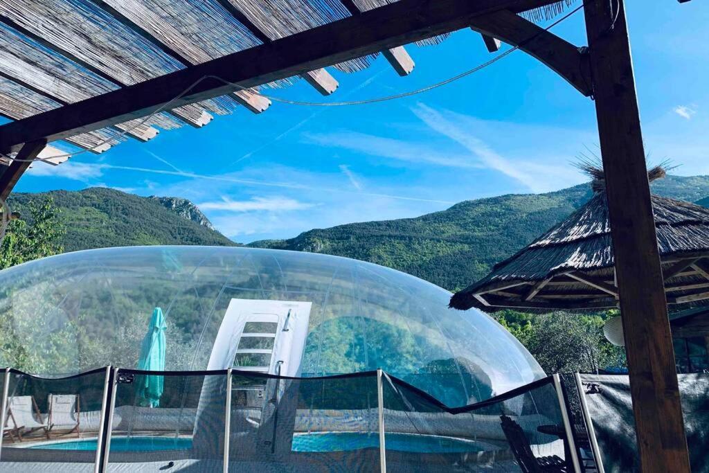2P Au Coeur Des Montagnes Avec Piscine Chauffee Appartement Puget-Théniers Buitenkant foto