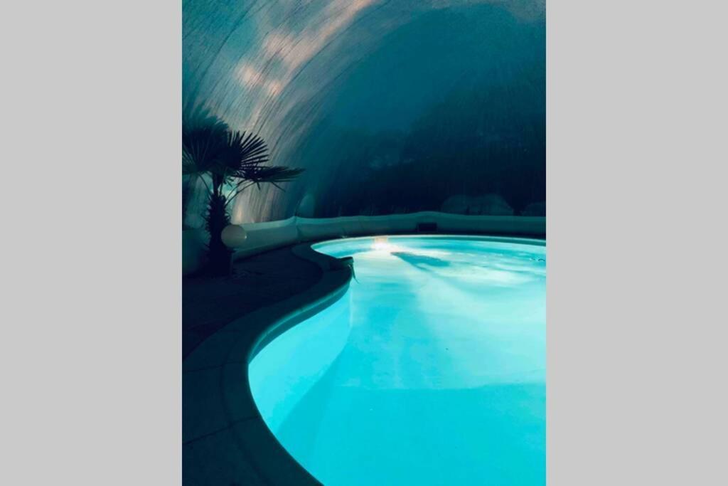2P Au Coeur Des Montagnes Avec Piscine Chauffee Appartement Puget-Théniers Buitenkant foto