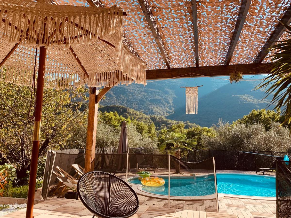 2P Au Coeur Des Montagnes Avec Piscine Chauffee Appartement Puget-Théniers Buitenkant foto